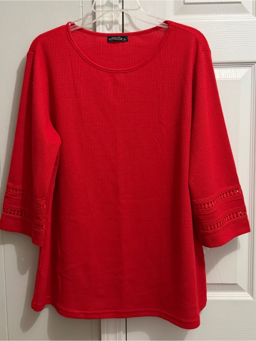 Ofeefan Red Textured Scoop-Neck Women's Top